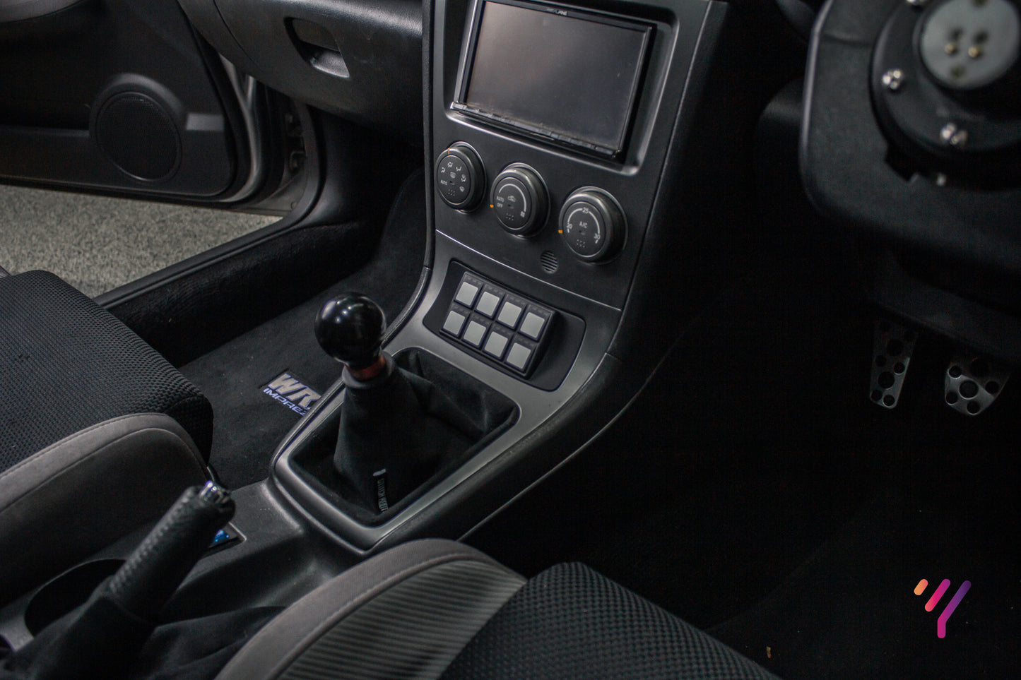 CAN Keypad 2x4 Holder (GD Subaru 2000-2007)